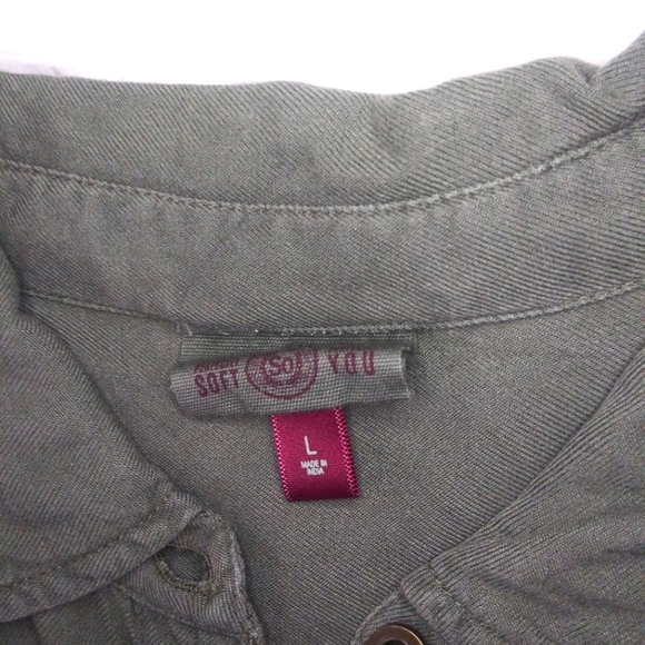 Perfectly Soft/perfectly you L long sleeve olive blouse - Picture 5 of 8